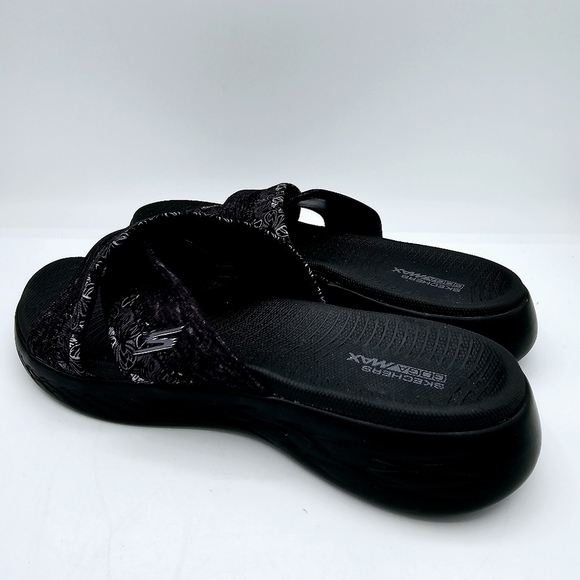 Skechers GOGA Max Go Walk Flex Sandal-Impressed Slide Black & Gray - Picture 8 of 10